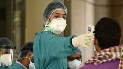 Coronavirus: ఒమిక్రాన్ వేరియంట్ల ఆందోళనలు.. తెలంగాణలో మాస్క్ తప్పని సరి !