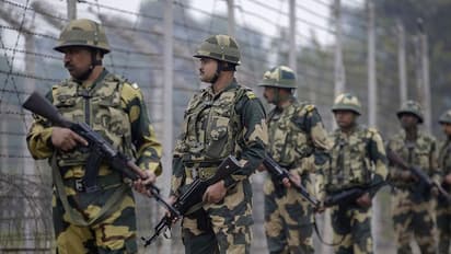 മൂന്ന് അതിര്‍ത്തി സംസ്ഥാനങ്ങളില്‍ ബിഎസ്എഫിന് കൂടുതല്‍ അധികാരം; വിവാദം