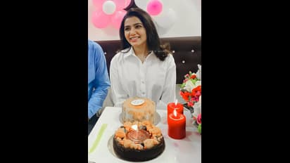 வெள்ளை நிற உடையில்... ஏஞ்சல் போல் கேக் வெட்டி பிறந்தநாள் கொண்டாடிய சமந்தா! வைரல் போட்டோஸ்..!