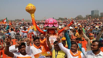 বিনামূল্যে মমতার রেশনব্যাবস্থা রয়েছে, নেই চাকুরি ও উন্নয়ন, মালদহের আদিবাসীরা ঝুঁকেছেন বিজেপি-তে