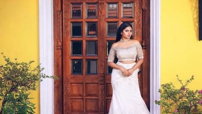 'அன்பே வா' சீரியல் நாயகி பூமிகாவா இது? மாடர்ன் உடையில்... வேற லெவல் போட்டோ ஷூட்..!