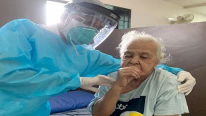 ಕೊರೊನಾ ಗೆದ್ದ ರಾಯಚೂರಿನ ಮುತ್ತಜ್ಜಿಯ ಒಳ್ಳೇ ಕತೆ