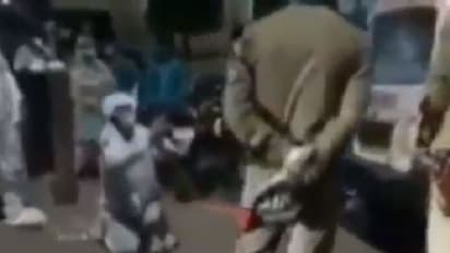 ಯುವಕ ಸಂಗ್ರಹಿಸಿದ ಆಕ್ಸಿಜನ್ ಸಿಲಿಂಡರ್ ಕಸಿದ ಯುಪಿ ಪೊಲೀಸ್; ಆಮ್ಲಜನಕ ಸಿಗದೆ ತಾಯಿ ಸಾವು!