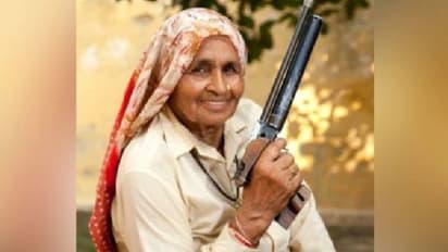 করোনা মহামারির প্রবল ঢেউ, প্রাণ কেড়ে নিল 'শ্যুটার দাদি' চন্দ্র তোমরের