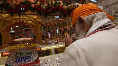 PM Modi offers prayers at Gurudwara Sis Ganj Sahib on 400th birth anniversary of Guru Teg Bahadur