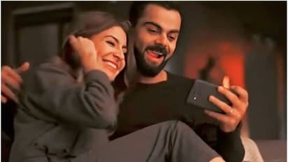 সারা শরীরে ভর্তি সাবানের ফেনা, বাথটবে শুয়ে অনুষ্কা, গোপন মুহূর্তের ভিডিও পোস্ট বিরাটের