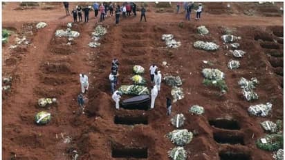 മൃതദേഹങ്ങളൊഴിയാതെ ശ്മശാനങ്ങൾ; 24 മണിക്കൂറും ജോലി ചെയ്യുന്നുവെന്ന് തൊഴിലാളി; മുംബൈയിൽ ദുരിതം വിതച്ച് കൊവിഡ്