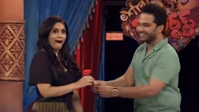 రష్మీ నెంబర్‌ 1601అట.. రోజ్‌ తీసుకుంటే పడిపోవడం పక్కా..సుధీర్‌ కొంపముంచబోతున్న విశ్వక్‌సేన్‌!