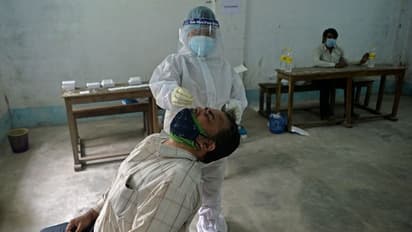 ఏపీలో కరోనా విస్ఫోటనం: ఒక్కరోజులో 19,412 కేసులు.. చిత్తూరు, తూ.గోలో తీవ్రత