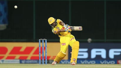 #MIvsCSK ராயுடுவின் காட்டடியால் 20 ஓவரில் 218 ரன்களை குவித்த சிஎஸ்கே..! மும்பை இந்தியன்ஸுக்கு சவாலான இலக்கு