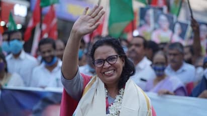 'കമ്മീഷൻ അടിച്ചു മാറ്റാനുള്ള ചതിപ്പാത'; മുതലാളിമാർക്ക് ചീറി പായാനാണ് കെ റെയിലെന്ന് കെ കെ രമ