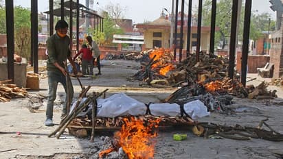 #BREAKING கொரோனாவால் உயிரிழந்த குடும்பங்களுக்கு ரூ.50,000 நிதியுதவி.. முதல்வர் அதிரடி அறிவிப்பு..!