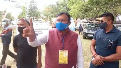 রায়গঞ্জে জয়ী বিজেপি প্রার্থী কৃষ্ণ কল্যাণী, ভেঙে চুরমার একদা কংগ্রেস গড়