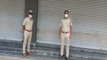 ಜನತಾ ಕರ್ಫ್ಯೂವನ್ನೇ ದಂಧೆ ಮಾಡಿಕೊಂಡ ವೈನ್‌ ಶಾಪ್‌ಗಳು!