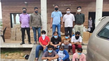 गुजरात में बन रहे थे नकली रेमडेसिविर इंजेक्शन,  60000 शीशियां, 30 हजार स्टीकर बरामद; 7 गिरफ्तार