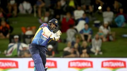 రిటైర్మెంట్ ప్రకటించిన శ్రీలంక స్టార్ క్రికెటర్... 2011 వరల్డ్‌కప్‌లో 97 పరుగుల వద్ద గంభీర్ వికెట్ తీసి...