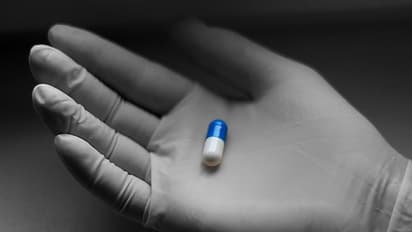 Vyvuz Capsule : ಒಮಿಕ್ರಾನ್ ಭೀತಿ ಮಧ್ಯೆ ಮಾರುಕಟ್ಟೆಗೆ ಬಂತು ವೈರಸ್ ತಡೆಗಟ್ಟುವ ಮಾತ್ರೆ!