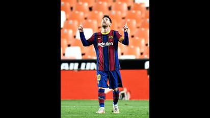 মেসির ৩৪ তম জন্মদিন, বিশেষ দিনে জেনে নিন ফুটবল জাদুকরের  সেরা ১০টি রেকর্ড সম্পর্কে