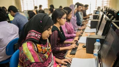 New Labour Codes: ಮುಂದಿನ ವರ್ಷ ವಾರದಲ್ಲಿ ನಾಲ್ಕೇ ದಿನ ಕೆಲಸ? ಹೊಸ  ಕಾರ್ಮಿಕ ನೀತಿ ಸಂಹಿತೆ ಜಾರಿಗೆ ಕೇಂದ್ರ ಚಿಂತನೆ