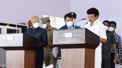 பதவியேற்பு விழாவில் பங்கேற்ற பி.கே... ஒரே மேசையில் ஸ்டாலினுடன் அமர்ந்து தேநீர் அருந்திய ஓபிஎஸ்... போட்டோஸ்!