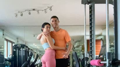 জর্জিনা কী পাচ্ছেন না চরম যৌন সুখ, জানুন যৌনাঙ্গ বড় করতে  কী করছেন ক্রিশ্চিয়ানো রোনাল্ডো