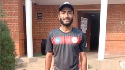 ഐപിഎല്ലില്‍ കളിക്കാതെയും ഇന്ത്യന്‍ ടീമിനൊപ്പം, ആരാണ് അര്‍സാന്‍ നാഗ്വസ്വല്ല; അത്ഭുത താരത്തെ കുറിച്ച് അറിയാനേറെ