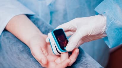 Covid 19 Third Wave: ಒಮಿಕ್ರೋನ್‌ ಭೀತಿ: ಆಕ್ಸಿಮೀಟರ್‌, ಟೆಸ್ಟಿಂಗ್ ಕಿಟ್‌, ಮಾಸ್ಕ್‌ಗಳಿಗೆ ಮತ್ತೆ ಭಾರೀ ಬೇಡಿಕೆ!