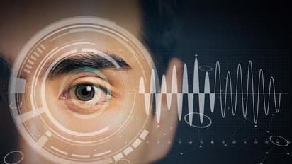 కన్నీళ్ల ద్వారా మీ ఆరోగ్యం ఎలా ఉందో చెప్పే స్మార్ట్ కాంటాక్ట్ లెన్స్..  షుగర్, హార్ట్ బీట్ సమాచారం కూడా...