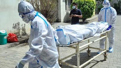 চার দিনে মোট ১৬ লক্ষ সংক্রমণ, দেশে করোনা পরিস্থিতি ভয়ানক আকার ধারন করছে