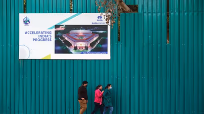 Central Vista Politics: Hardeep Singh Puri takes Congress to a trip down memory lane