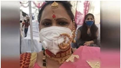 ഇതാ ഒരു വ്യത്യസ്ത മാസ്ക്, മുഖാവരണവും ആഭരണം ആക്കാം, വെെറലായി ചിത്രം