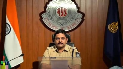 'എന്റെ ഗ്രാമം, എന്റെ ഉത്തരവാദിത്തം' പദ്ധതിയിലൂടെ കൊവിഡിനെതിരെ പോരാടി ഐപിഎസ് ഉദ്യോഗസ്ഥൻ...