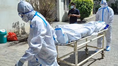 கொரோனாவின் கோரத்தாண்டவம்.. அதிமுக முன்னாள் எம்எல்ஏ சிகிச்சை பலனின்றி உயிரிழப்பு.. அதிர்ச்சியில் ஓபிஎஸ், இபிஎஸ்