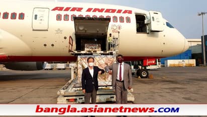 করোনাধ্বস্ত ভারতের পাশে দ. কোরিয়াও, দিল্লি বিমানবন্দরে এল বিপুল চিকিৎসা সরবরাহ