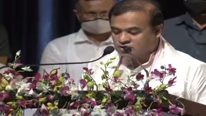 ಅಸ್ಸಾಂ ನೂತನ ಸಿಎಂ ಆಗಿ ಪ್ರಮಾಣವಚನ ಸ್ವೀಕರಿಸಿದ ಹಿಮಂತ ಬಿಸ್ವ ಶರ್ಮಾ !