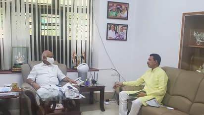 'ಯಡಿಯೂರಪ್ಪ ರಾಜೀನಾಮೆ ಹೇಳಿಕೆ ಮೇಲ್ನೋಟಕ್ಕೆ ನಾಟಕ'