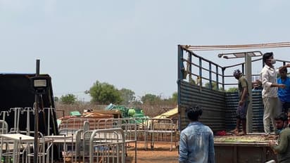 மருத்துவ செட் பயன்படுத்திய பொருட்கள் அனைத்தையும் மருத்துவமனைக்கு வழங்கிய படக்குழு!