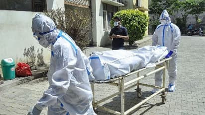 மக்களே உஷார்.. கருப்பு பூஞ்சையால் கண்பார்வை போகும் அபாயம்.. உயிரிழப்பை ஏற்படுத்தும்.. மருத்துவர்கள் பகீர்.!