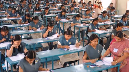 கொரோனா கோரதாண்டவத்திற்கிடையே 12ம் வகுப்பு தேர்வு நடத்தப்படுமா?... அமைச்சர் அன்பில் மகேஷ் அதிரடி விளக்கம்...!