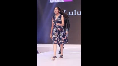 குட்டி நயந்தாரானா சும்மாவா? சிம்பிளாக இருந்தால் கூட செம்ம அழகு..!  அதிகம் பார்த்திடாத அனிகாவின் போட்டோஸ்..!