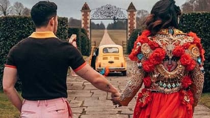 നിക്കിന്‍റെ കൈകോർത്തു പിടിച്ചു നടക്കുന്ന പ്രിയങ്ക; ശ്രദ്ധ നേടി താരത്തിന്‍റെ ജാക്കറ്റ് !