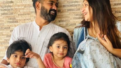 കുടുംബസമേതം പെരുന്നാള് ആശംസകള് നേര്ന്ന് ആസിഫ് അലി!