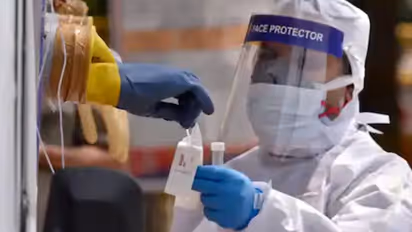 #BREAKING கொரோனா பரிசோதனை கட்டணம் அதிரடி குறைப்பு.. சரியான நேரத்தில் மாஸ் அறிவிப்பை வெளியிட்ட மு.க.ஸ்டாலின்.!