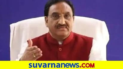 ಕೊರೋನಾ ಒಂದು ಜೀವಿ, ನಮ್ಮಂತೆ ಅದಕ್ಕೂ ಬದುಕೋ ಹಕ್ಕಿದೆ: ಮಾಜಿ ಸಿಎಂ ಎಡವಟ್ಟು ಹೇಳಿಕೆ