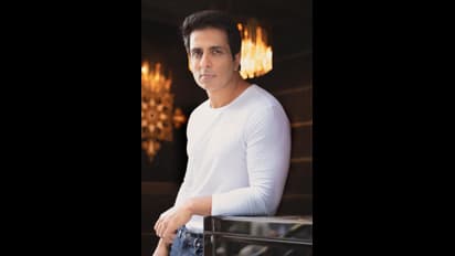 সোনু সুদের নামে মাংস বিক্রি, জানতে পেরে মুহূর্তে কী জবাব দিলেন সুপারস্টার