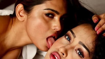 প্যান্টের বোতাম খুলে জিভ দিয়ে নাভিতে চুম্বন, শার্টের বাধন খুলে যৌনতায় মাতলেন নয়না