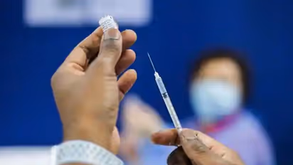 ಒಂದೇ ದಿನ, ಒಂದೇ ಸ್ಥಳ: 40 ಸಾವಿರ ಜನರಿಗೆ ಲಸಿಕೆ!