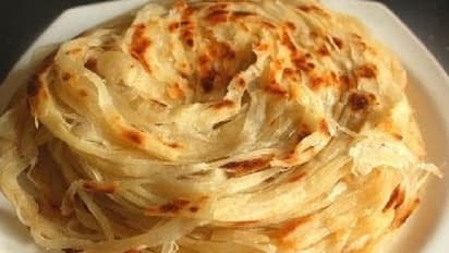 Parotta: పరోటా రోజూ తింటే ఏమౌతుంది? ఆరోగ్యానికి మంచిదేనా?