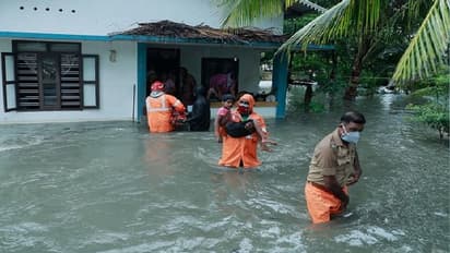 టౌటే తుఫాన్పై అమిత్ షా సమీక్ష: మహారాష్ట్ర గుజరాత్ రాష్ట్రాల సీఎంలతో చర్చ