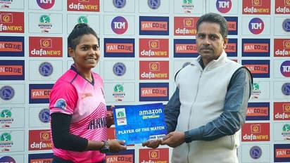 ధోనీ, ఆ రోజు చెప్పిన మాటలు ఎప్పటికీ.. భారత జట్టుకి ఎంపికైన మహిళా వికెట్ కీపర్ ఇంద్రాణీ రాయ్...